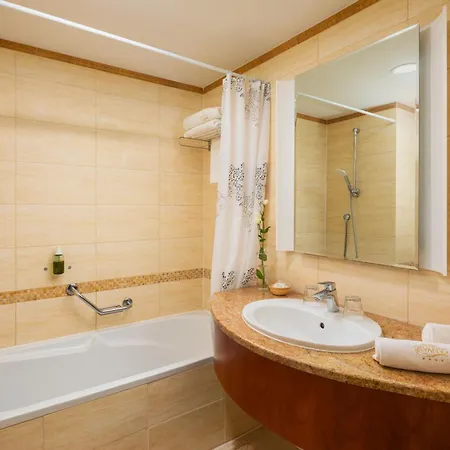 Silvanus Hotel